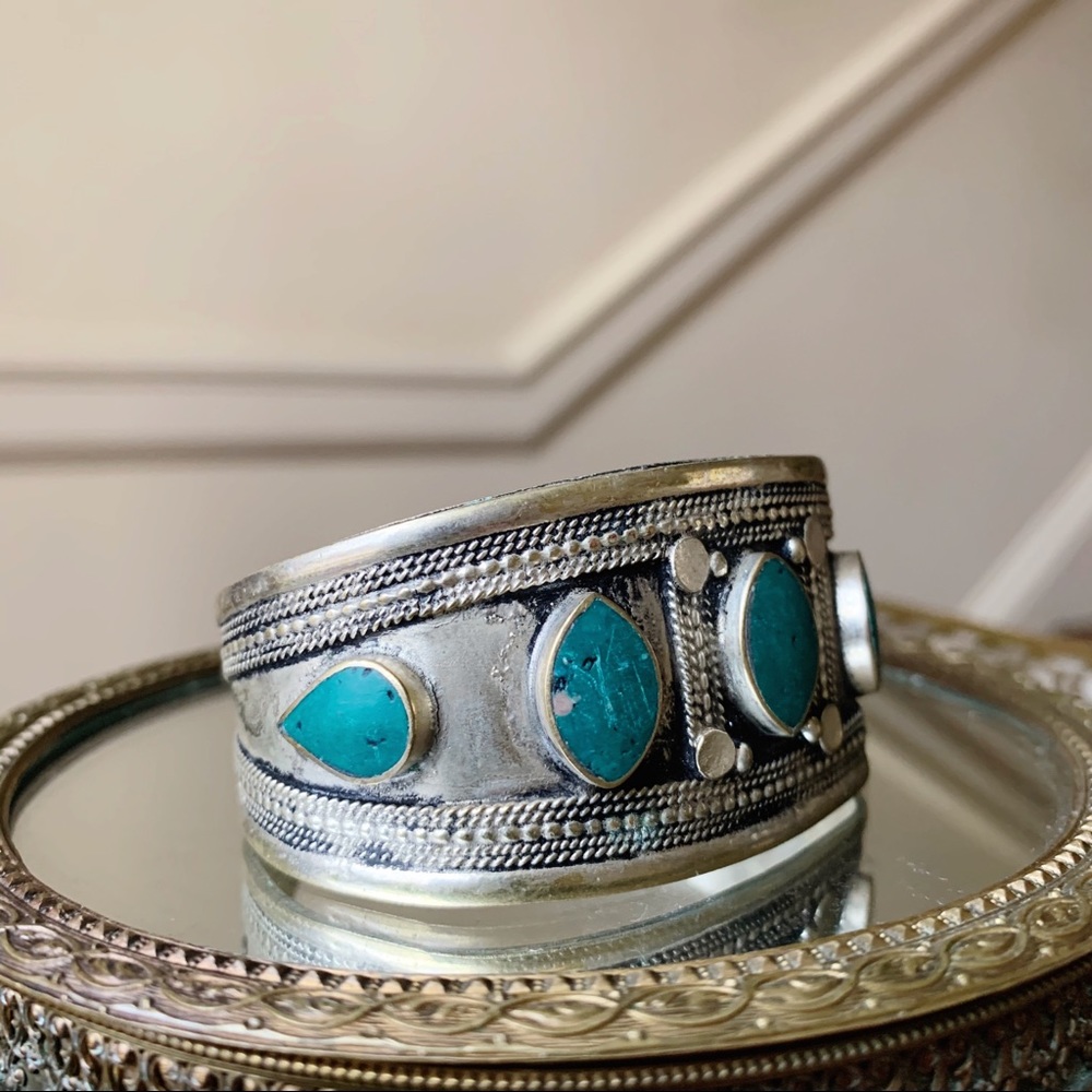 Stone Cuff Bracelet - Picture 2 of 6